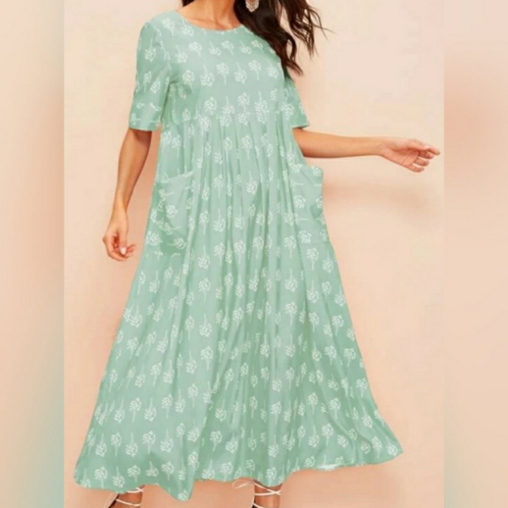 NEW Modest Pocket Detail Dress